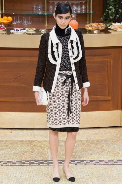 Look 65